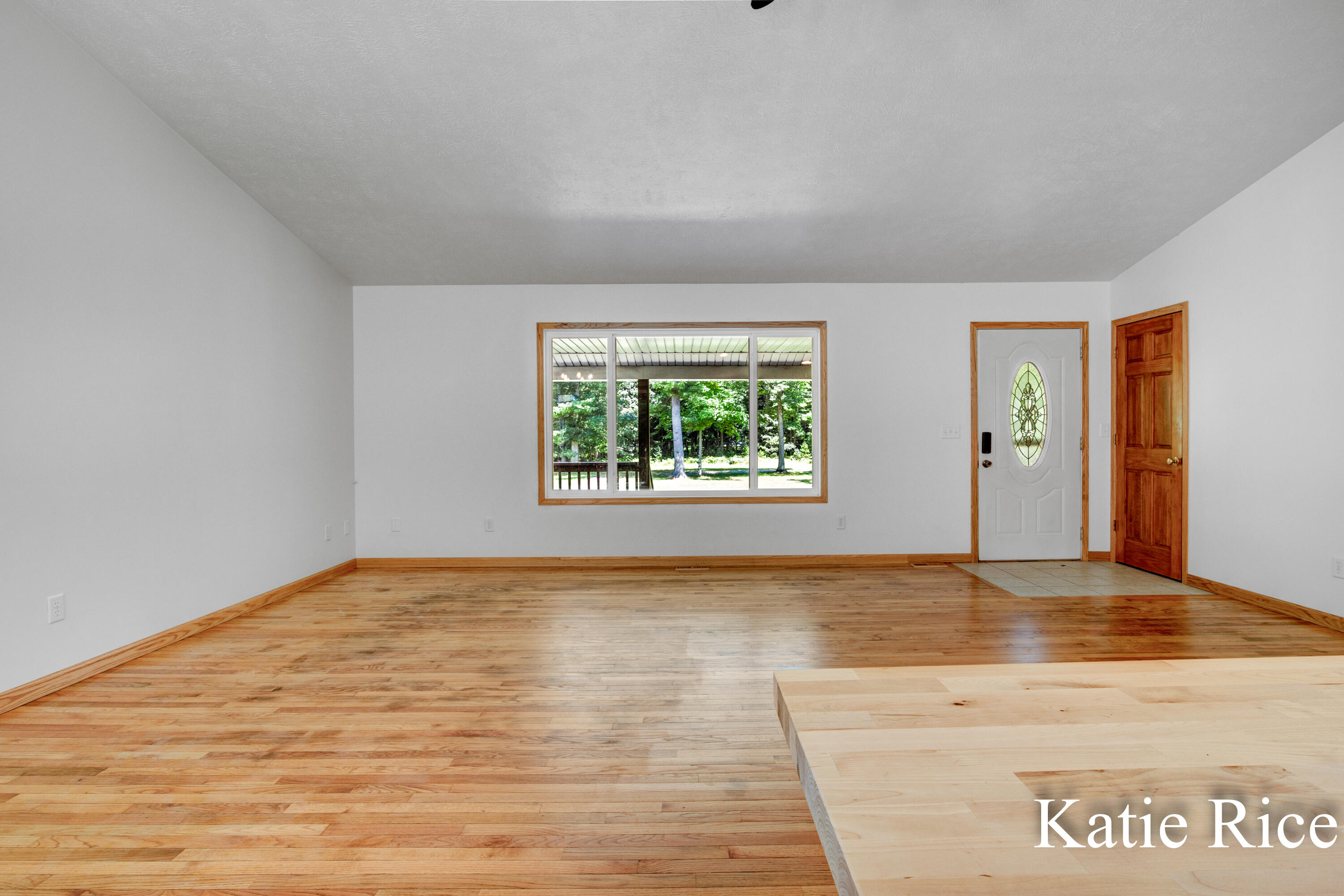1975 Orshal Road Muskegon, MI 49445 - Photo 8 of 65 Katie Rice 1975 Orsha Rd-8