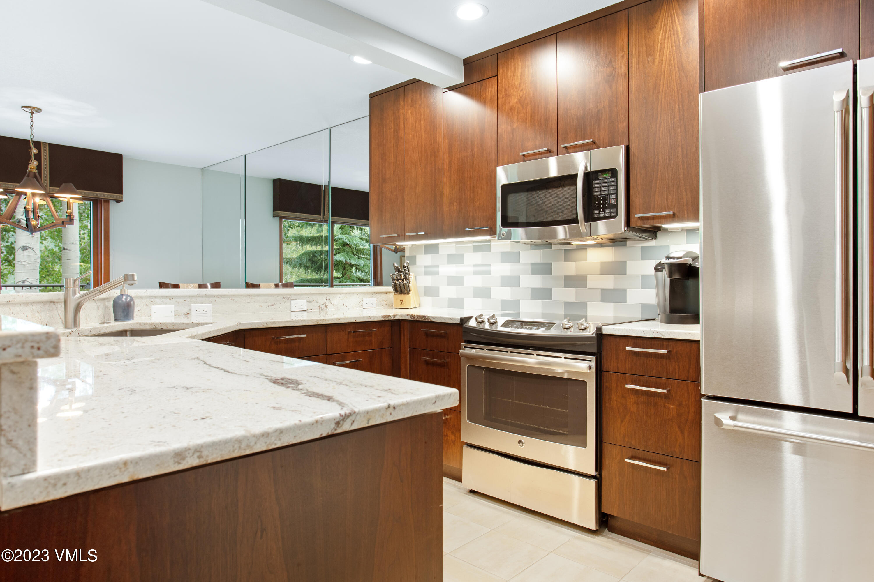 1881 Lions Ridge Loop, Unit 6C Vail, CO 81657 - Photo 4 of 27 1881 Lionsridge Loop 6 High Res-9