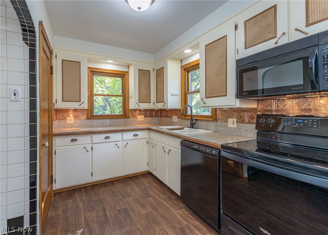 6596 York Road Parma Heights, OH 44130 - Photo 6 of 29 Gallery Image 6
