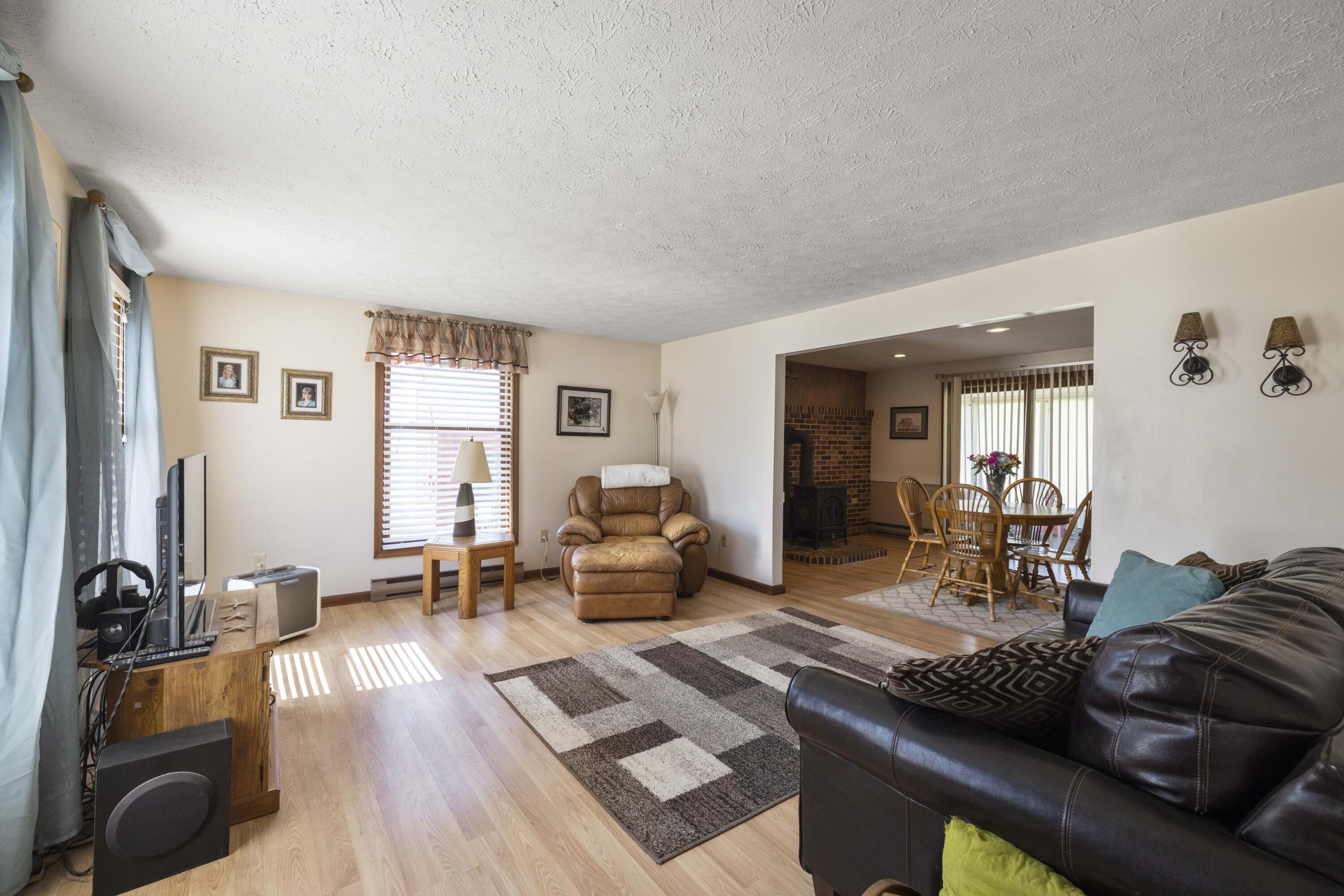 137 Sinnott Road Arundel, ME 04046 - Photo 4 of 38 3G0A6370