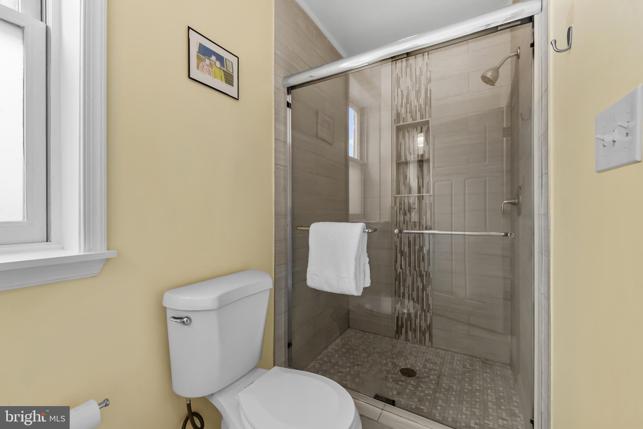 3552 Roland Avenue Baltimore, MD 21211 - Photo 22 of 28 2nd bathroom with walk-in shower