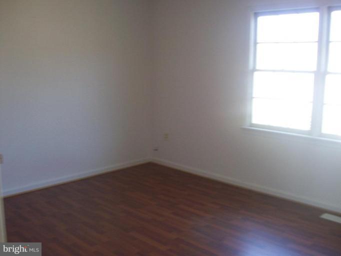 6800 Middlefield Road Fort Washington, MD 20744 - Photo 8 of 12 Master Bedroom
