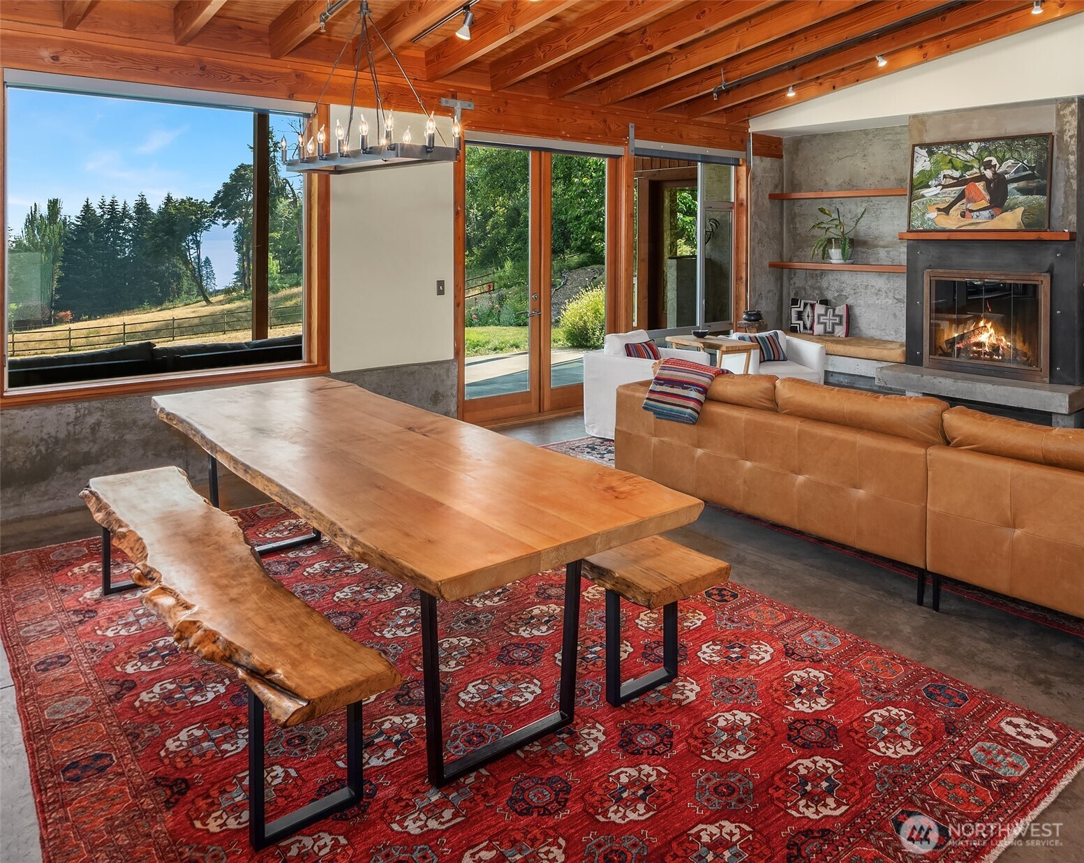 4409 Southwest Point Robinson Road Vashon, WA 98070 - Photo 8 of 39 Gallery Image 8