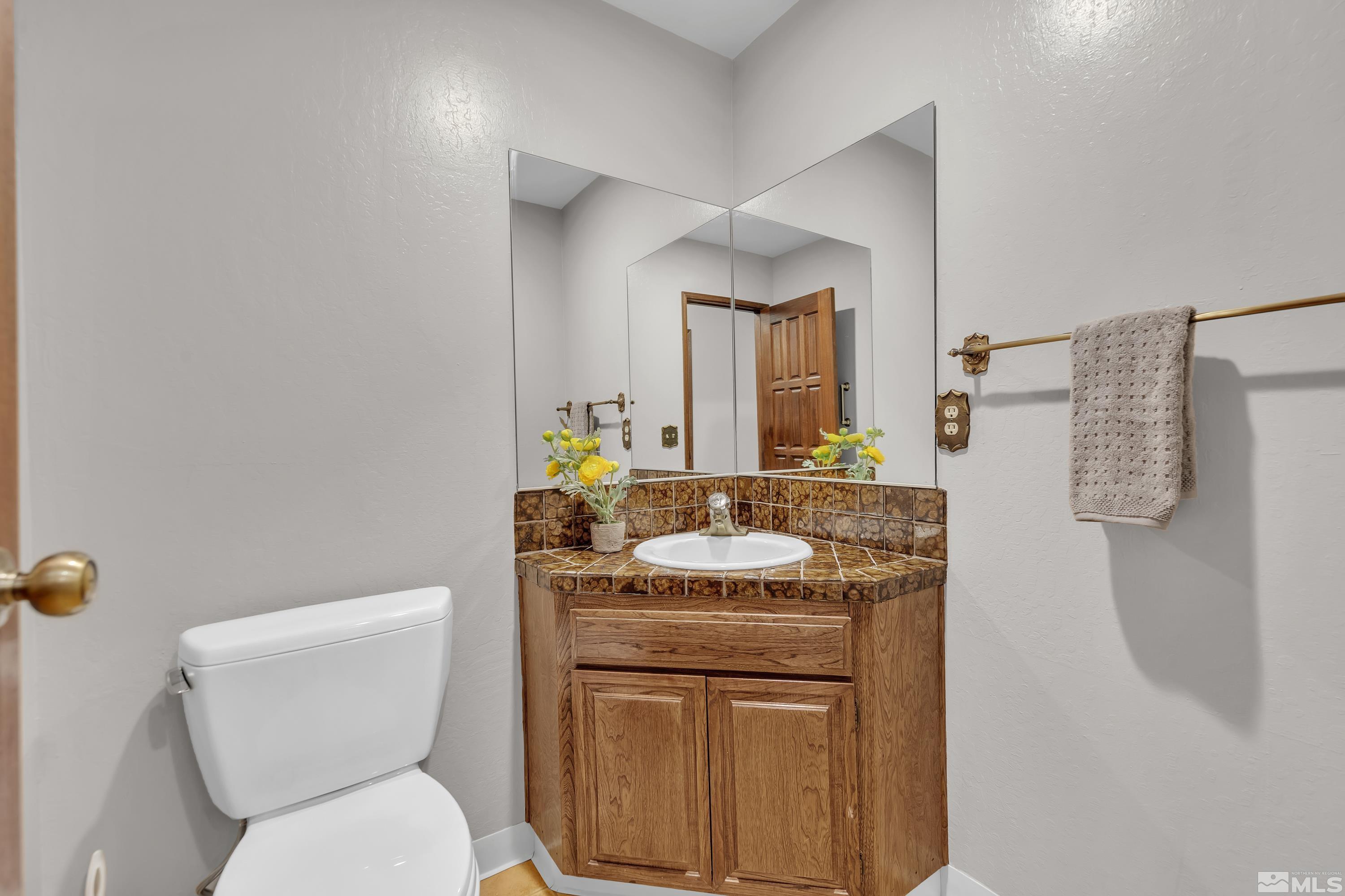 3915 Henry Court Reno, NV 89509 - Photo 13 of 32 Photo 13