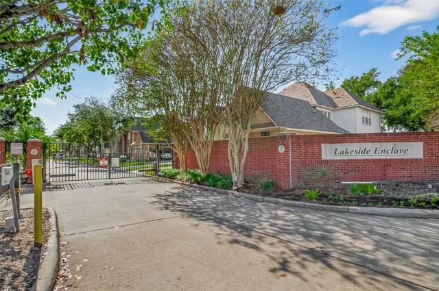$4,500 | 1762 Lakeside Enclave Drive, Houston, TX 77077