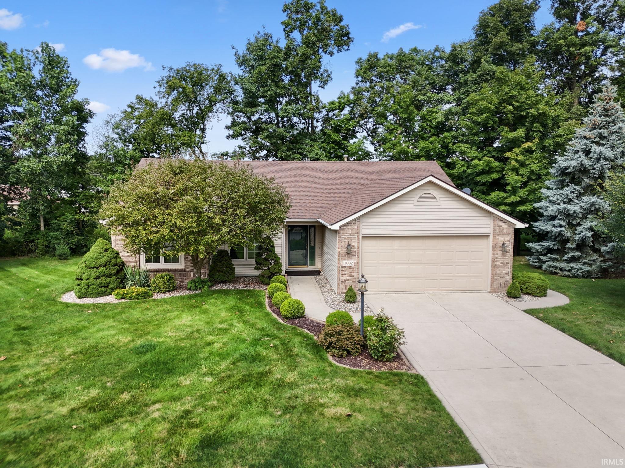 3032 Hedgerow Pass Fort Wayne, IN 46804 - Photo 2 of 34