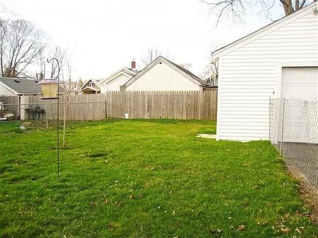 $65,000 | 616 Pettibone Avenue, Flint, MI 48507