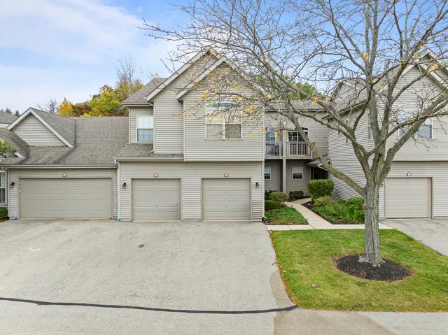 $299,999 | 500 Edwards Boulevard, Unit 9, Lake Geneva, WI 53147