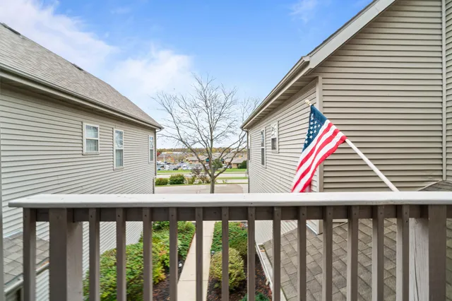 $299,999 | 500 Edwards Boulevard, Unit 9, Lake Geneva, WI 53147