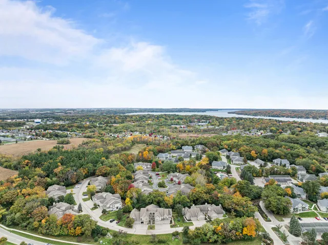 $299,999 | 500 Edwards Boulevard, Unit 9, Lake Geneva, WI 53147