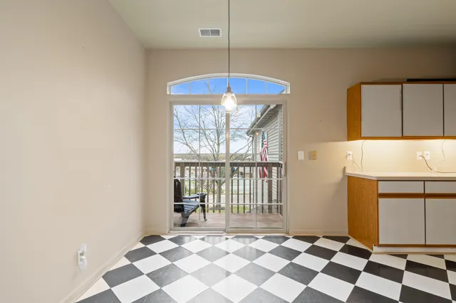 $299,999 | 500 Edwards Boulevard, Unit 9, Lake Geneva, WI 53147