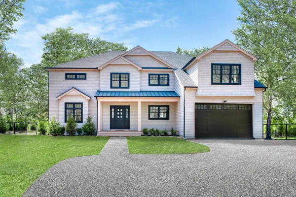 $4,850,000 | 46 Towhee Trail, East Hampton, NY 11937