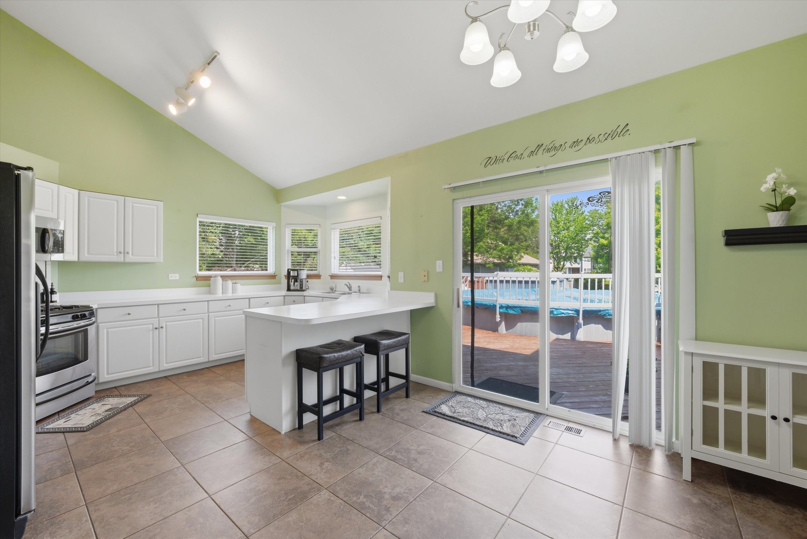 3215 Whitegate Road Joliet, IL 60431 - Photo 4 of 32