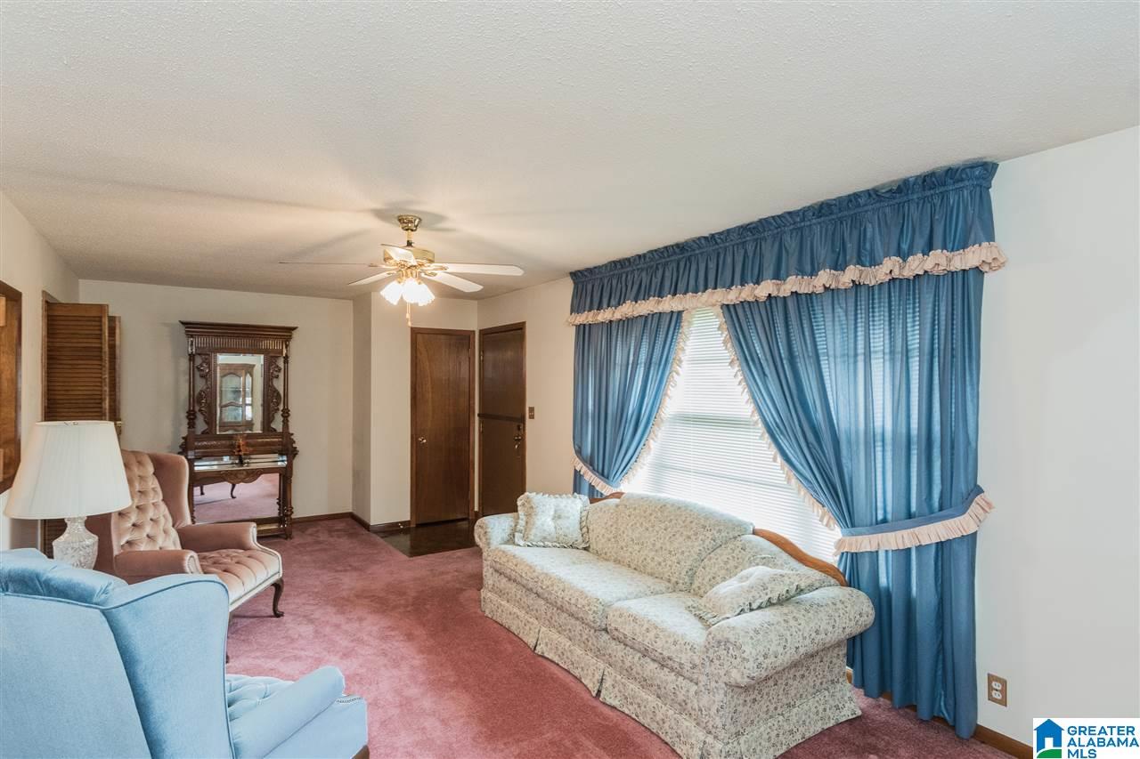 340 10th Street Pleasant Grove, AL 35127 - Photo 5 of 38