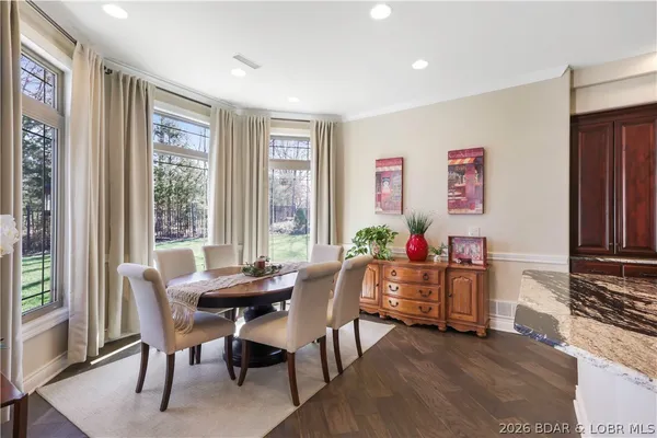 $562,000 | 505 Osage River Bridge, Lake Ozark, MO 65049