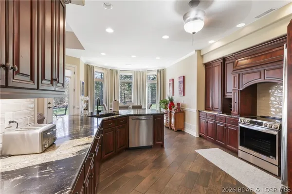 $562,000 | 505 Osage River Bridge, Lake Ozark, MO 65049