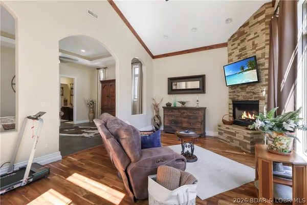 $562,000 | 505 Osage River Bridge, Lake Ozark, MO 65049