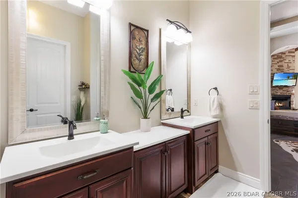 $562,000 | 505 Osage River Bridge, Lake Ozark, MO 65049