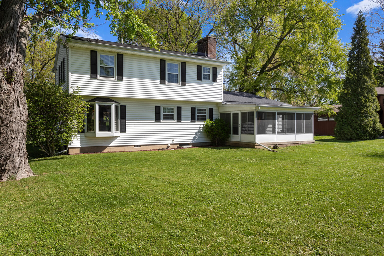 103 Lone Beech Road Monticello, IL 61856 - Photo 6 of 37 Gallery Image 6