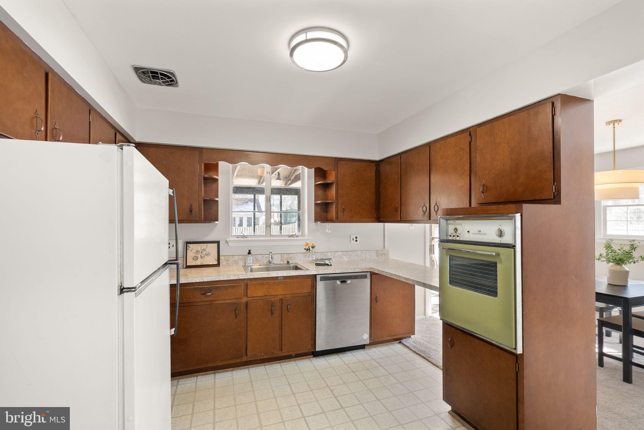 14724 Braddock Road Centreville, VA 20120 - Photo 15 of 57 Gallery Image 15