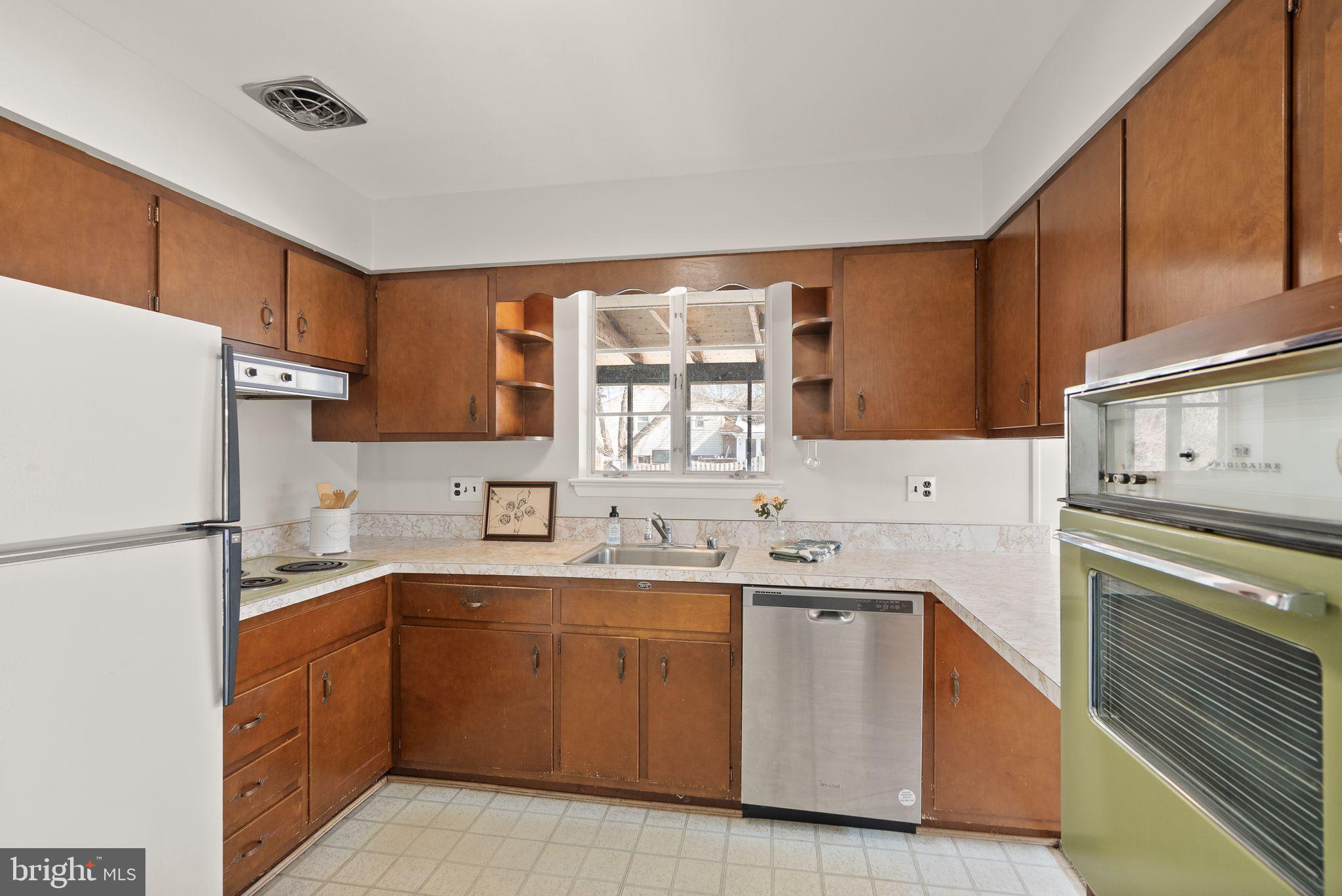 14724 Braddock Road Centreville, VA 20120 - Photo 16 of 57 Gallery Image 16