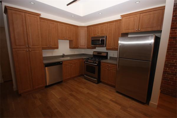 137-139 Pearl Street, Unit 3 Boston, MA 02110 - Photo 3 of 13