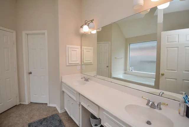 $2,300 | 21930 Grand Brook Lane, Richmond, TX 77469