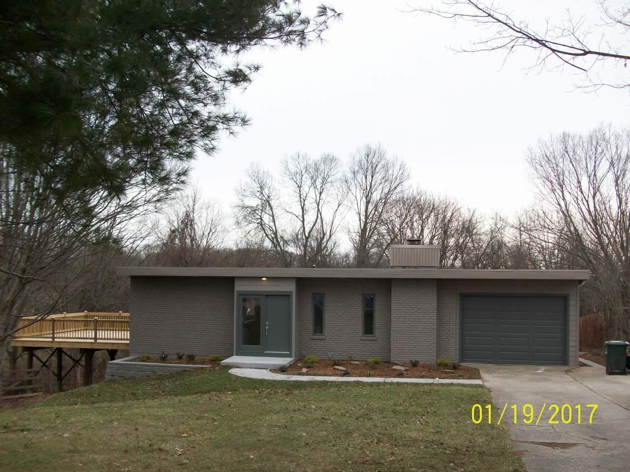 7070 Daleview Road Cincinnati, OH 45247 - Photo 1 of 1