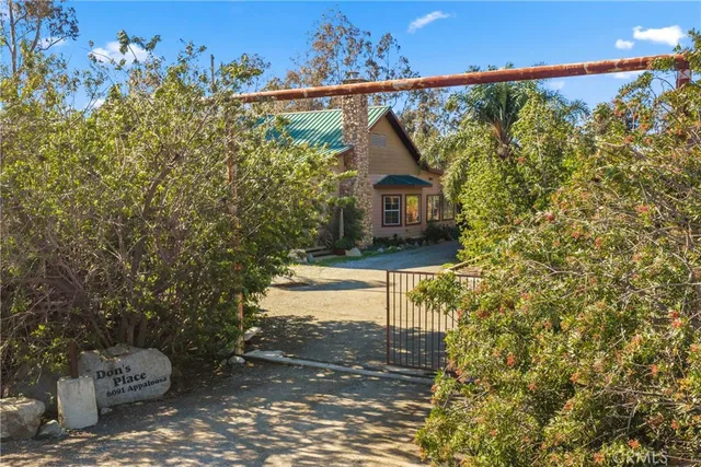 a view of outdoor space and porch