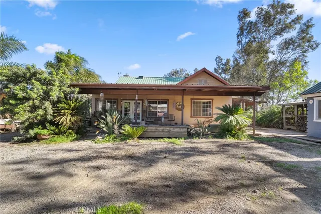 $1,100,000 | 6091 Appaloosa Avenue, Jurupa Valley, CA 92509