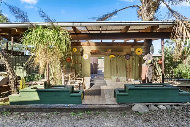 $1,100,000 | 6091 Appaloosa Avenue, Jurupa Valley, CA 92509