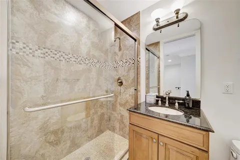 $999,000 | 903 Northeast 17th Way, Unit 104, Fort Lauderdale, FL 33304