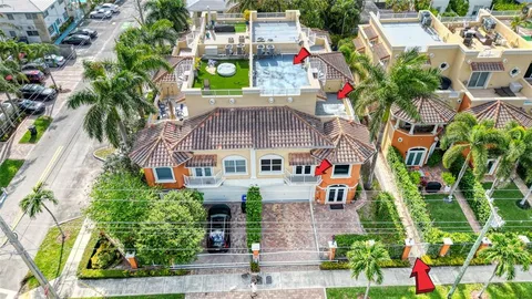 $999,000 | 903 Northeast 17th Way, Unit 104, Fort Lauderdale, FL 33304