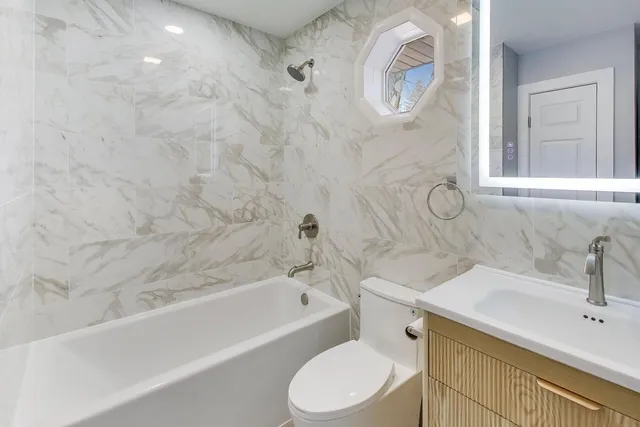 $429,500 | 2N660 Valewood Road, West Chicago, IL 60185