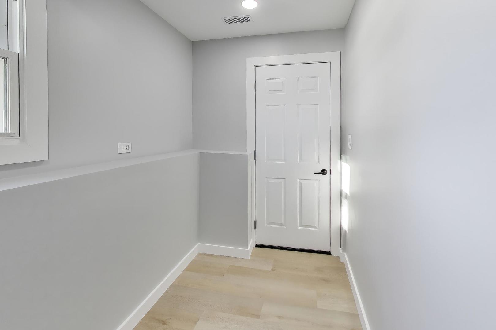 2N660 Valewood Road West Chicago, IL 60185 - Photo 17 of 22