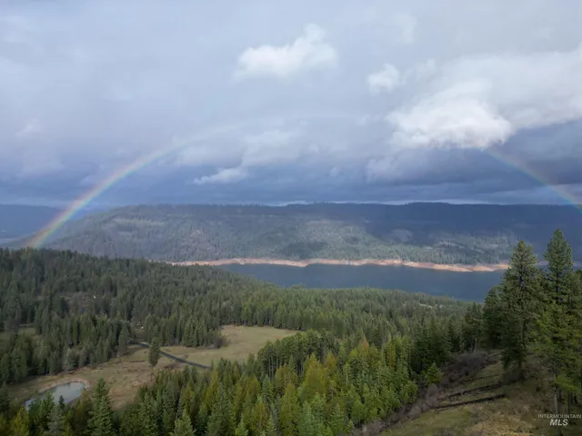 $324,900 | Tbd Galloway Drive, Lenore, ID 83541