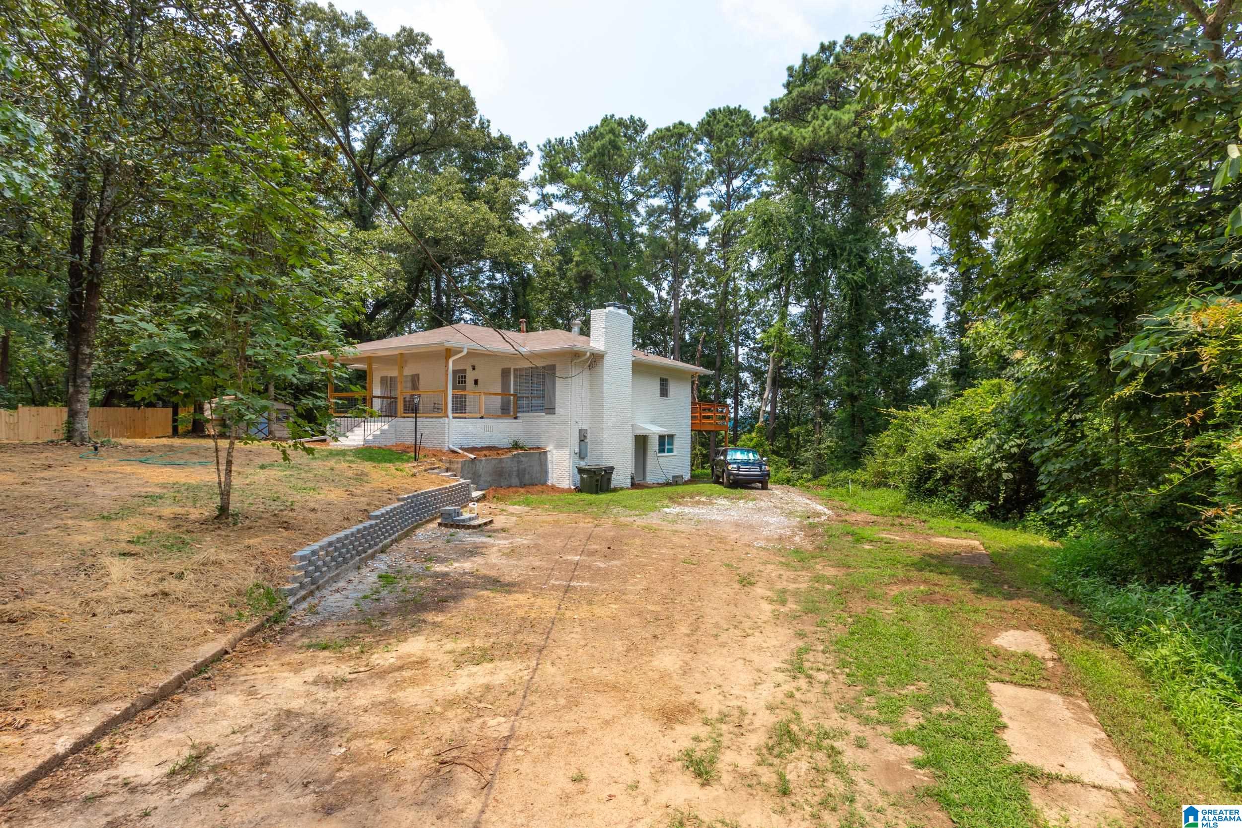 499 Annie Lee Road Trussville, AL 35173 - Photo 3 of 33