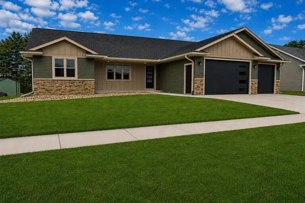 $449,900 | 1917 Golden Gate Way, Holmen, WI 54636