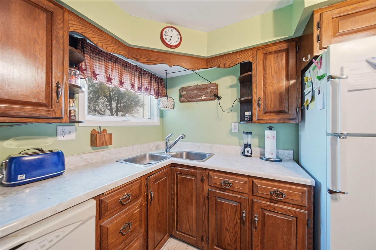 11632 Wheaton Road Cement City, MI 49233 - Photo 15 of 68