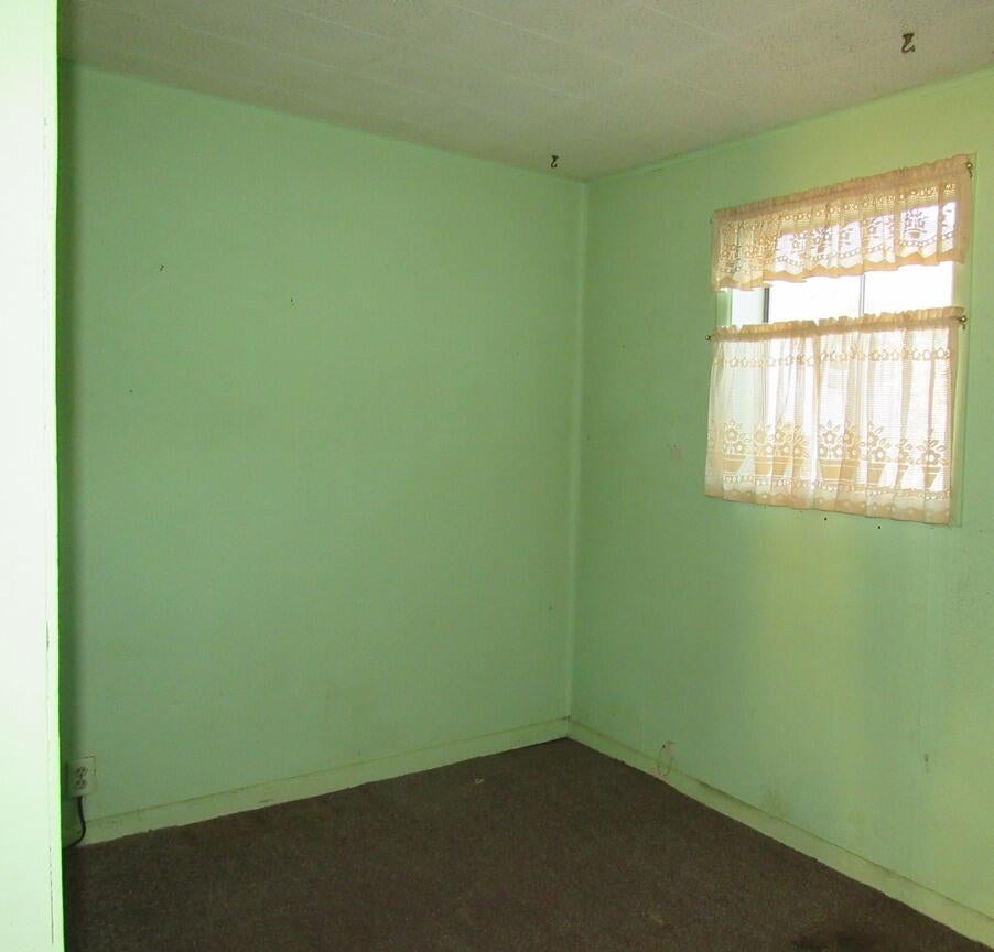32227 Modoc Point Road Chiloquin, OR 97624 - Photo 9 of 11 Bedroom 2