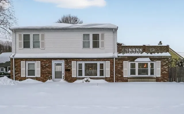 $823,000 | 74 Alandale Parkway, Norwood, MA 02062