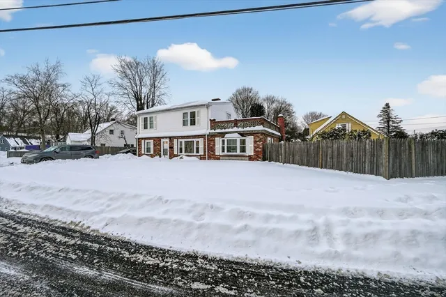 $823,000 | 74 Alandale Parkway, Norwood, MA 02062
