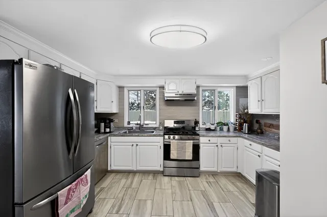 $823,000 | 74 Alandale Parkway, Norwood, MA 02062