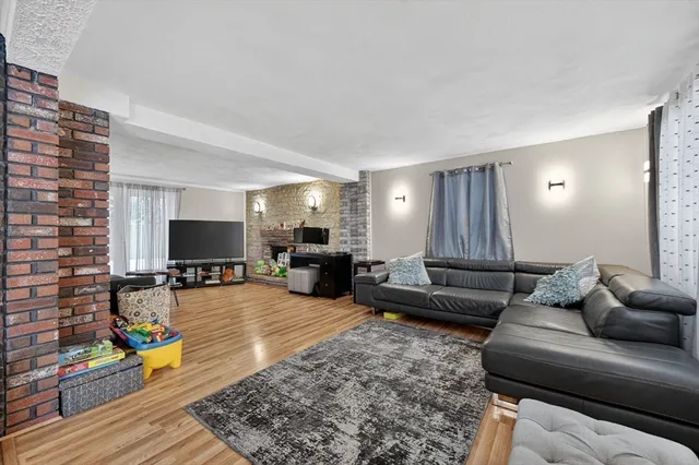 $823,000 | 74 Alandale Parkway, Norwood, MA 02062