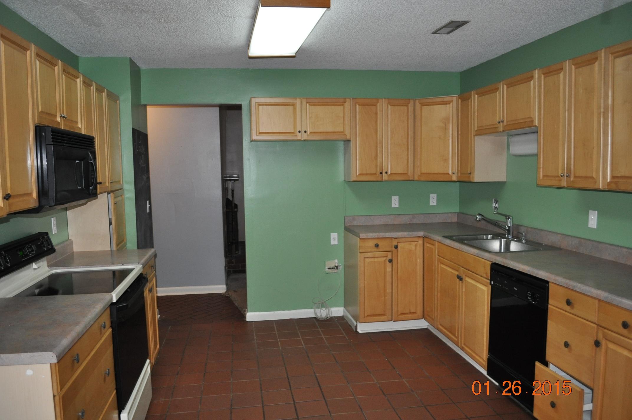 517 Temple Road Ladson, SC 29456 - Photo 4 of 10 Kitchen