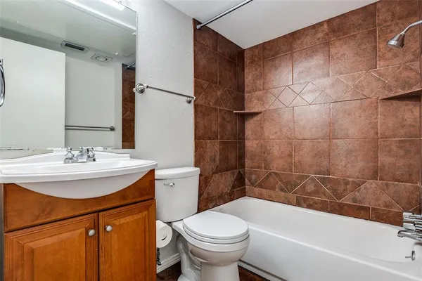 $155,000 | 2702 Douglas Avenue, Unit 143, Dallas, TX 75219