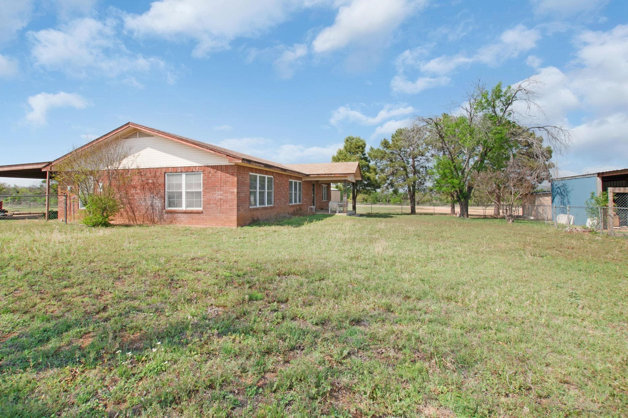 112 Frazier Tow, TX 78672 - Photo 5 of 30