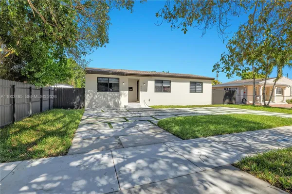 $5,125 | 6021 Southwest 19th Street, Miami, FL 33155