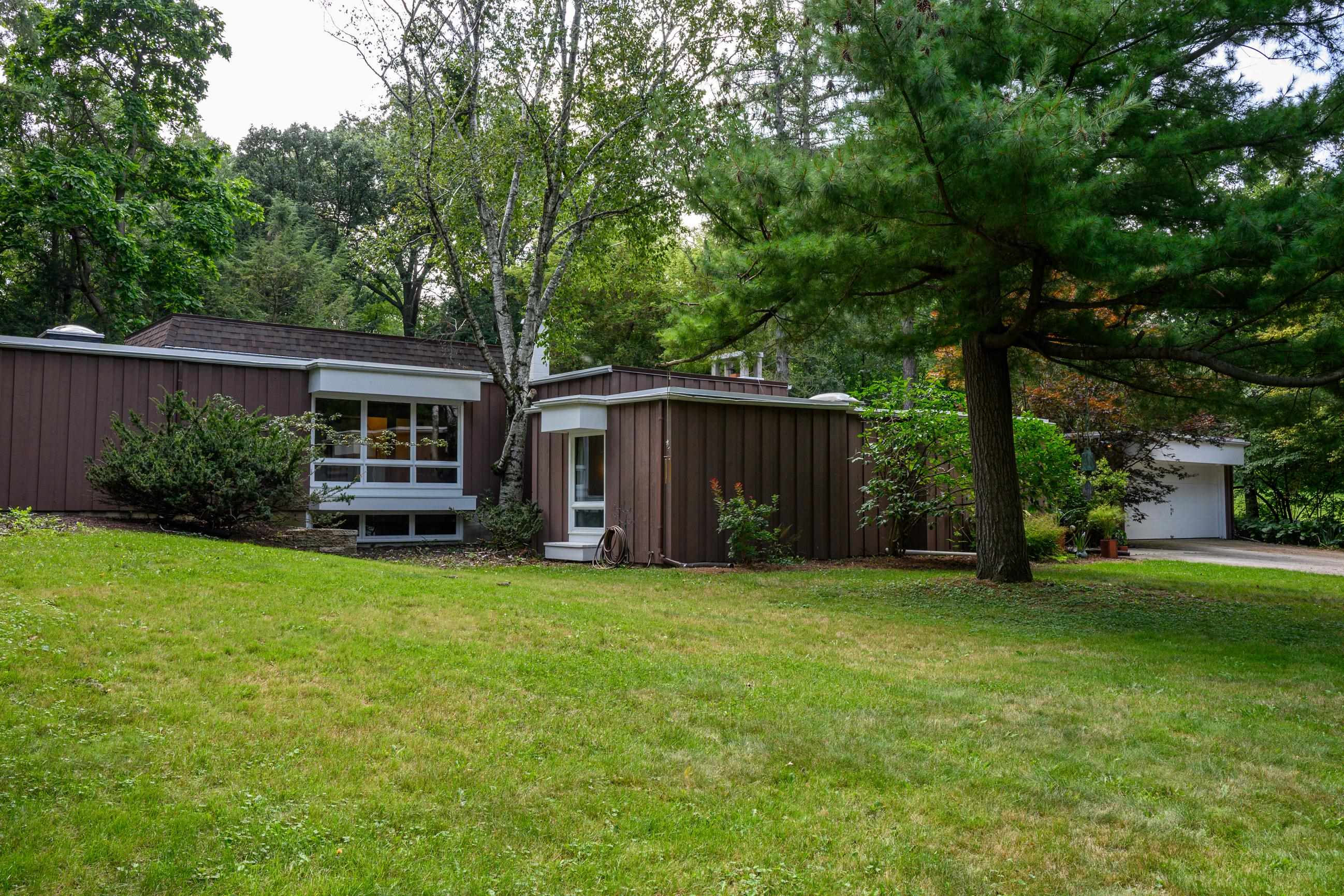 5921 Thorstrand Road Madison, WI 53705 - Photo 4 of 85 Gallery Image 4
