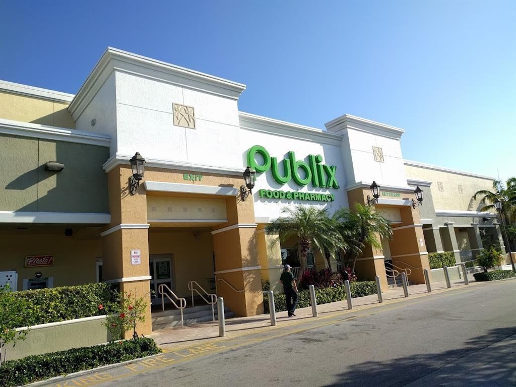 2221 Northeast 68th Street, Unit 932 Fort Lauderdale, FL 33308 - Photo 32 of 32 Publix